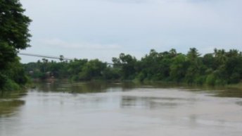 River next to Pursat